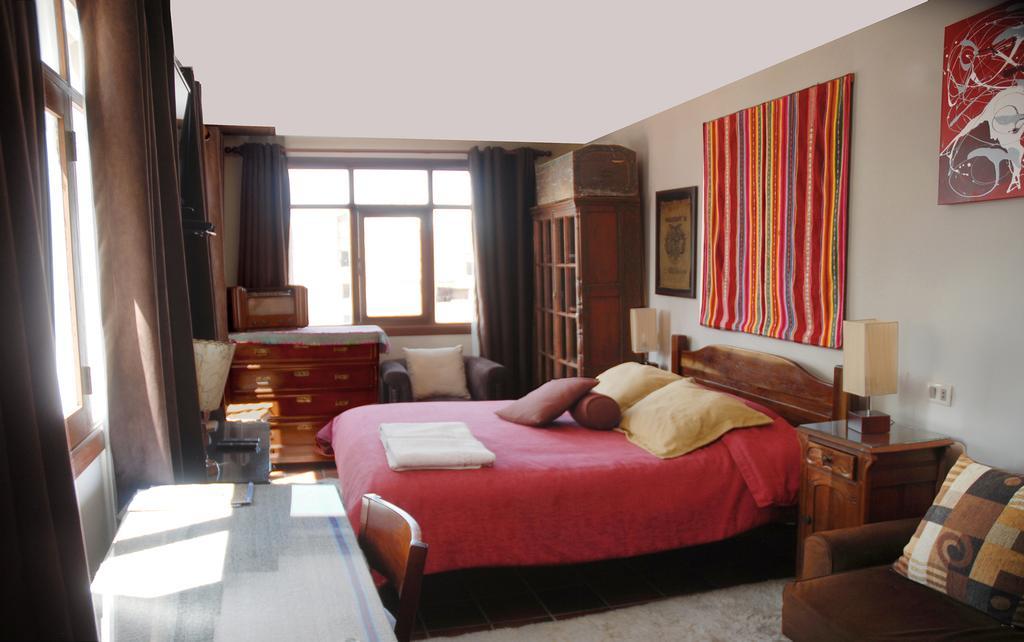 Rendezvous Hostel *
