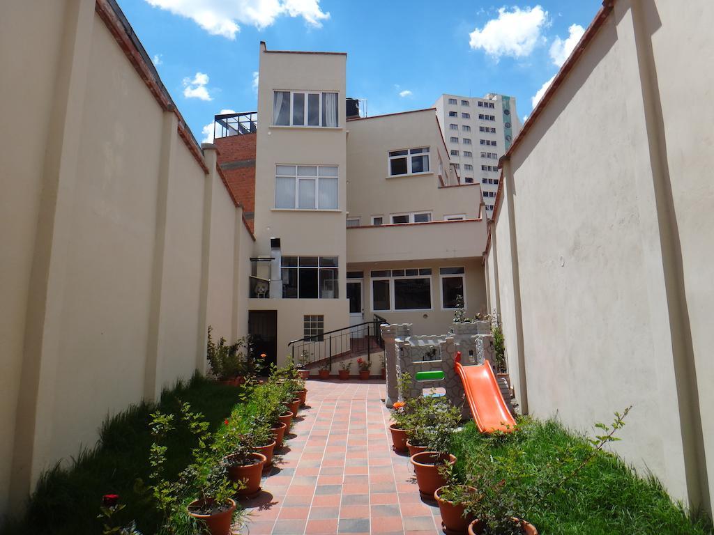 Rendezvous Hostel